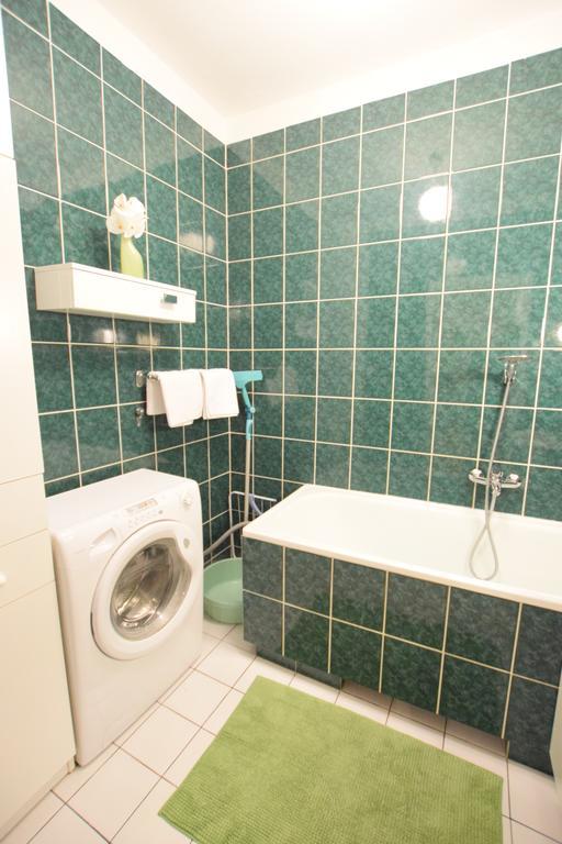 Elegant Apartment Stadion Narodowy Warsaw Luaran gambar